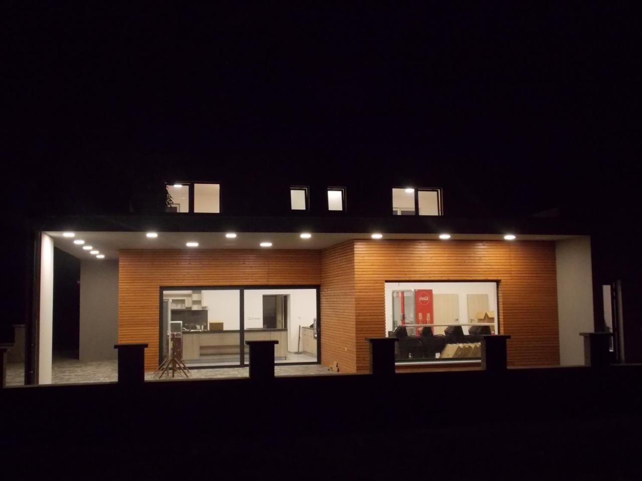 Apartmany Miromar Podivin Extérieur photo