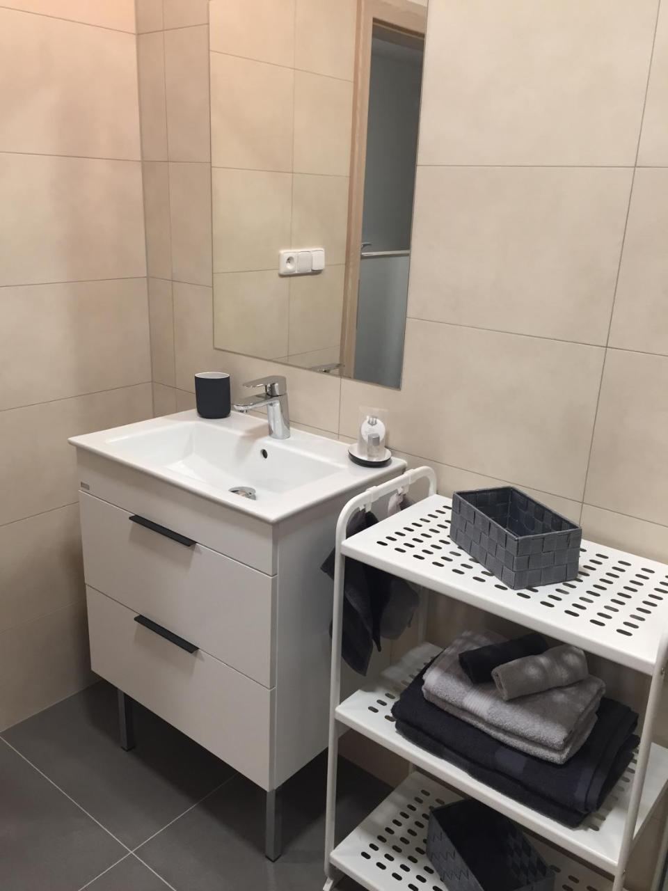 Apartmany Miromar Podivin Extérieur photo